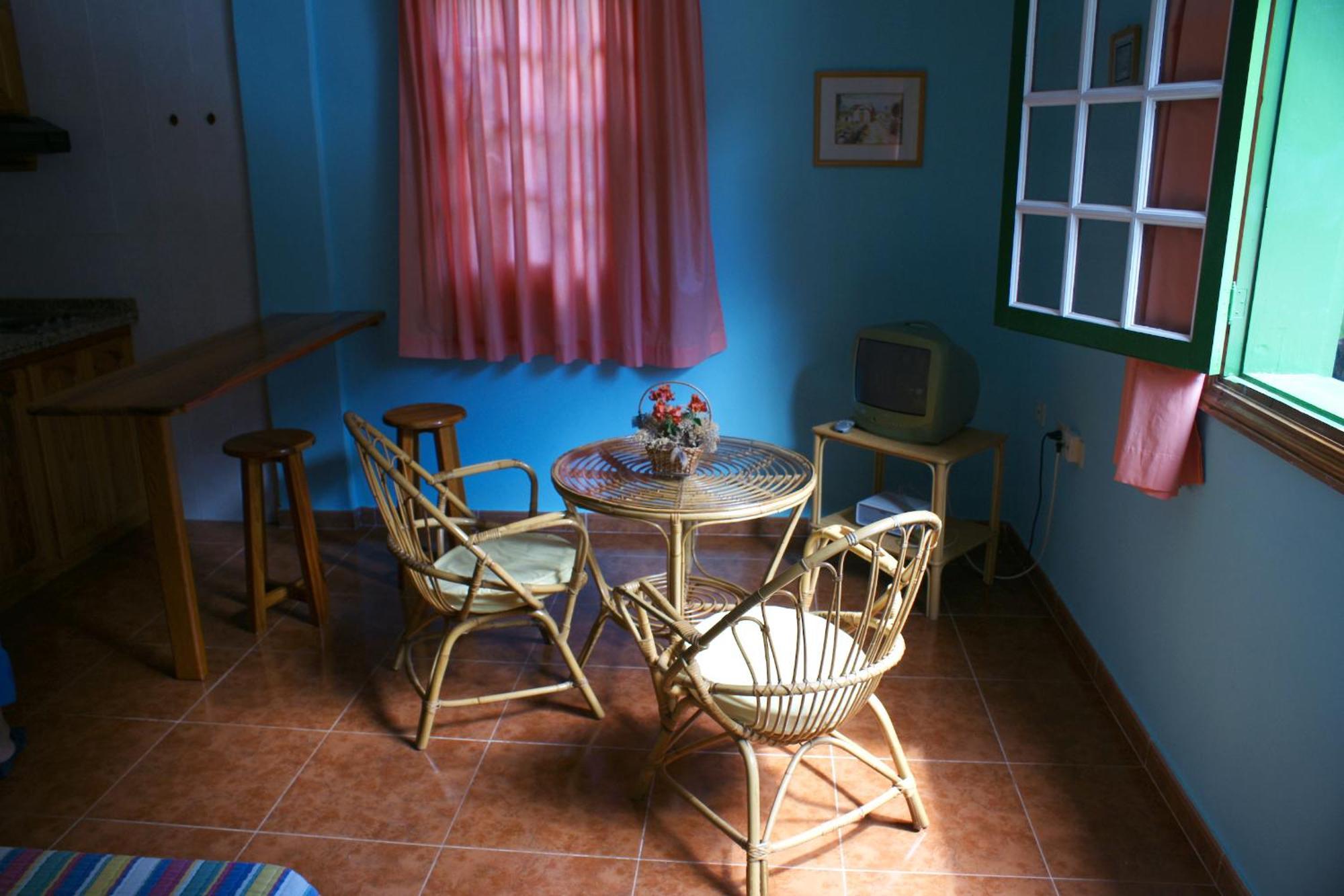 Apartamentos Nelly Valle Gran Rey Zimmer foto